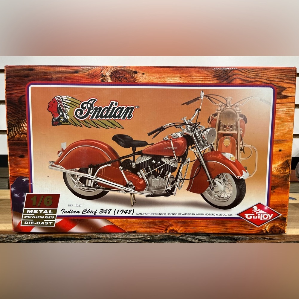1948 Indian Chief die-cast motorcycle